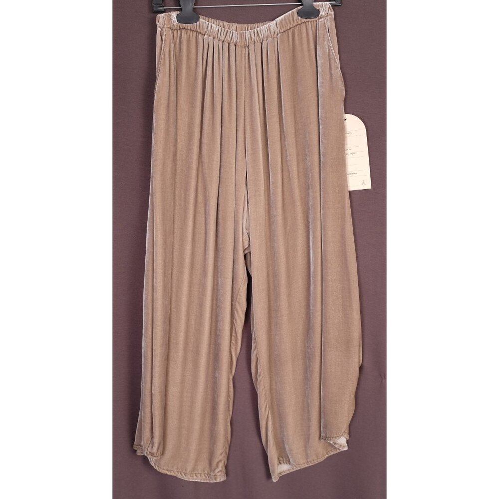 Krista Larson Silk Velvet Basic Pant